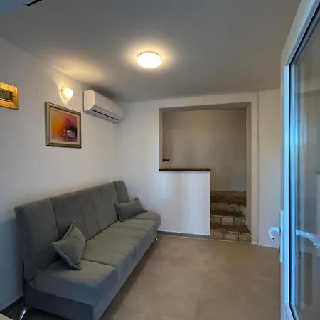 Family House Aldo - Family House With Four Bedrooms And Sea View * Rogac