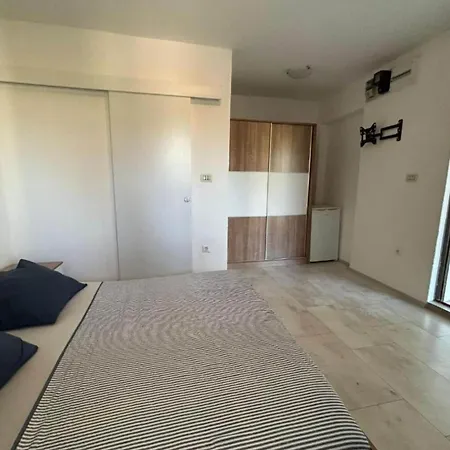 Family House Aldo - Family House With Four Bedrooms And Sea View *