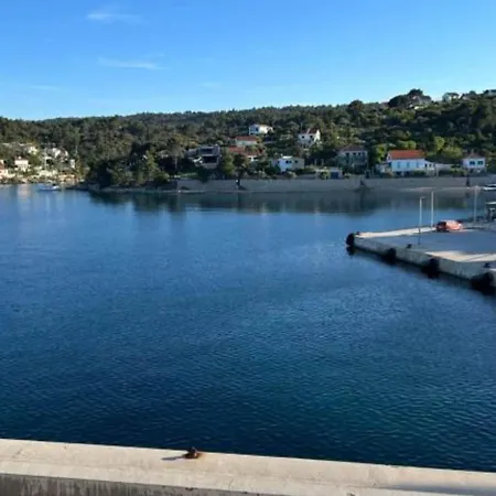Family House Aldo - Family House With Four Bedrooms And Sea View Rogac