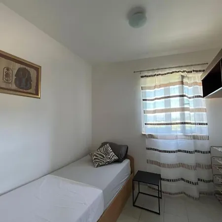 Holiday home Family House Aldo - Family House With Four Bedrooms And Sea View